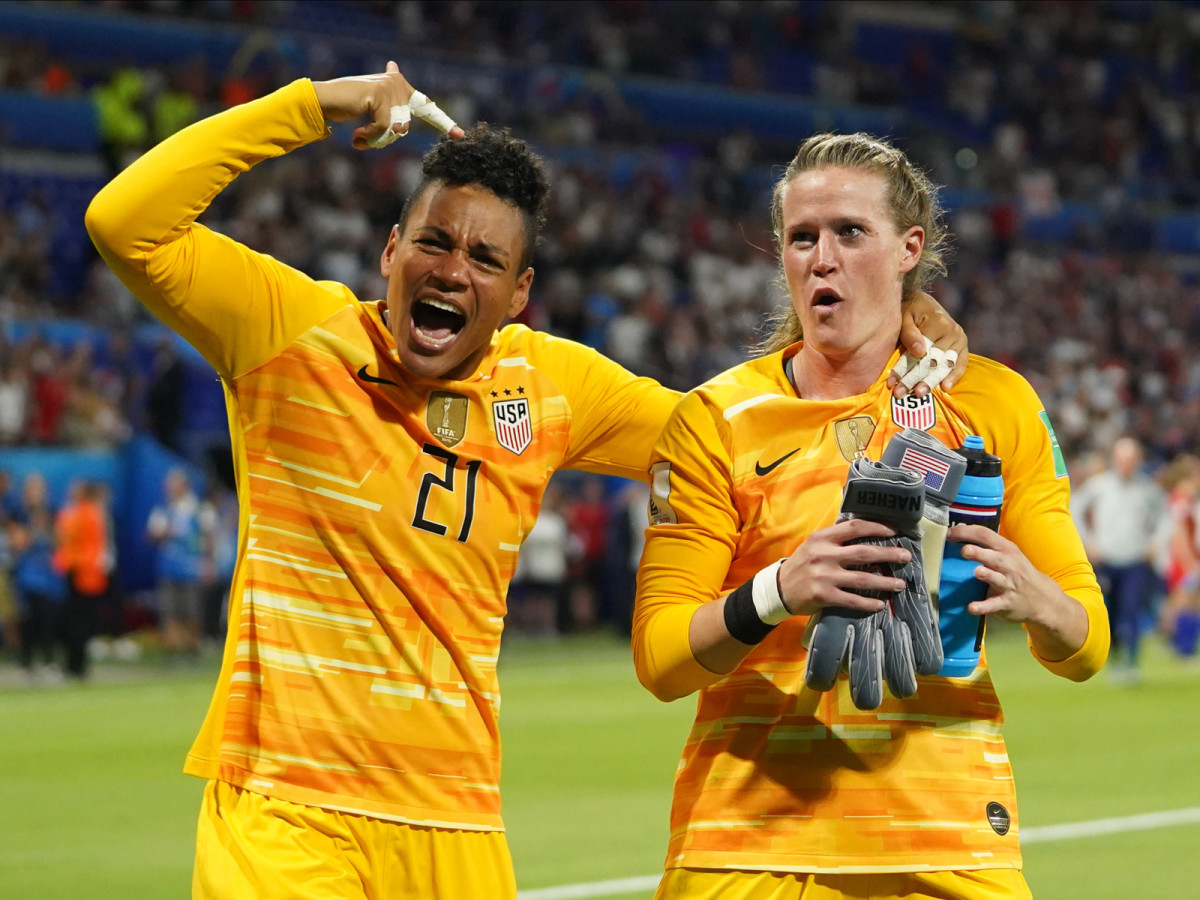 alyssa-naeher-franch-usa-england.jpg